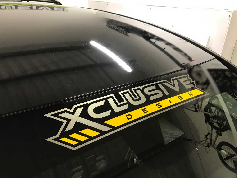 Roof Wrap and sunstrip in black